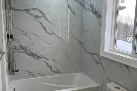 105 Lougheed Road, Barrie, ON L4N 8E1