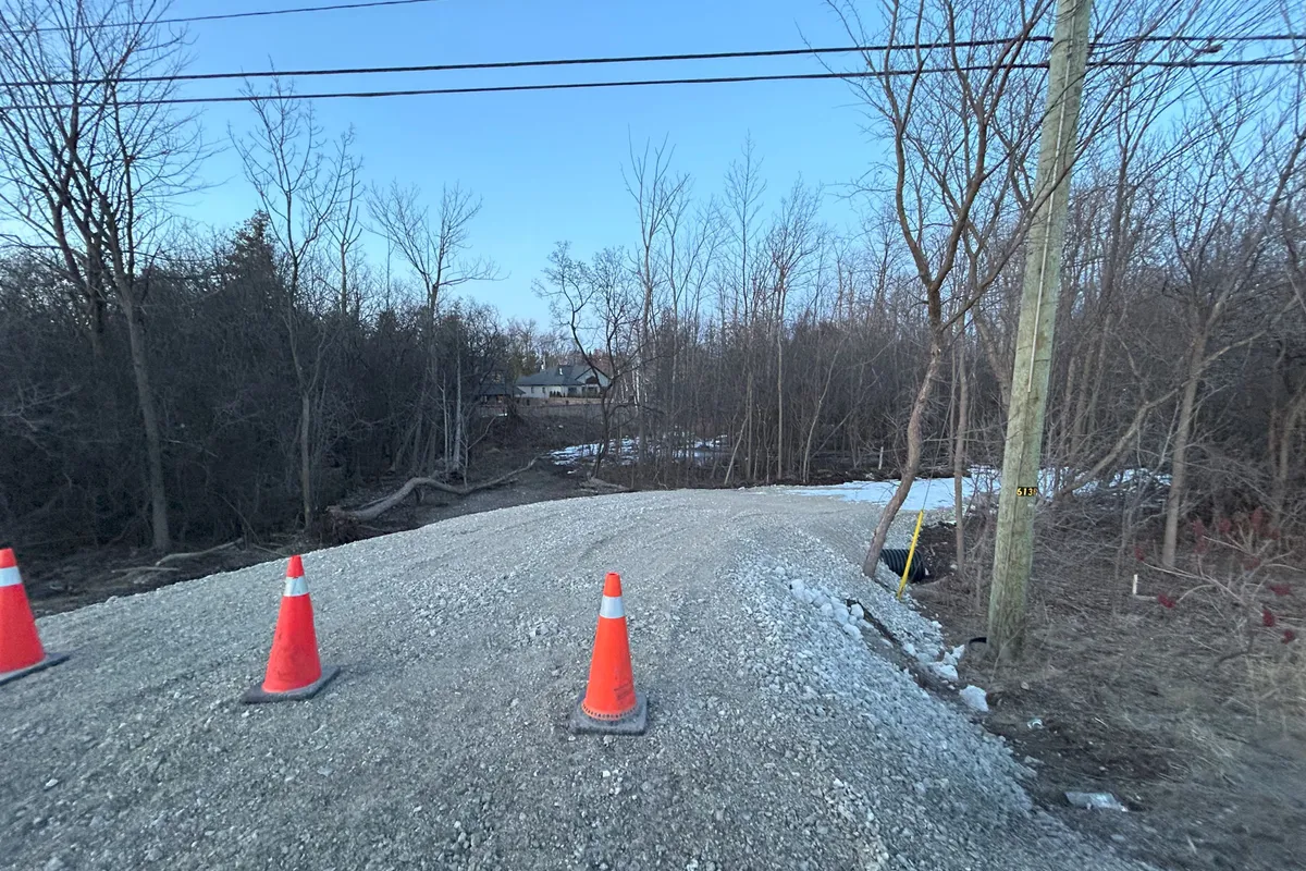 9742 Beachwood Road, Collingwood, ON L9Y 2Z1