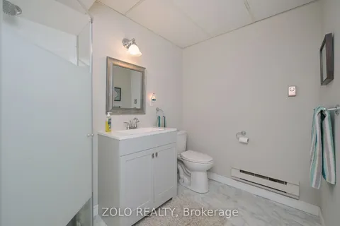 28 Broadmoor Avenue, Barrie, ON L4N 3M9