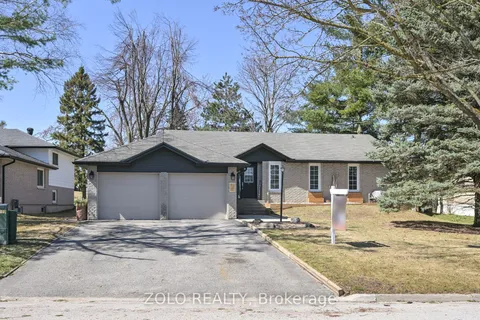 28 Broadmoor Avenue, Barrie, ON L4N 3M9