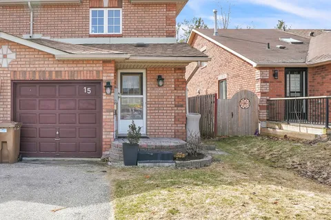 15 Seymour Crescent, Barrie, ON L4N 8N4