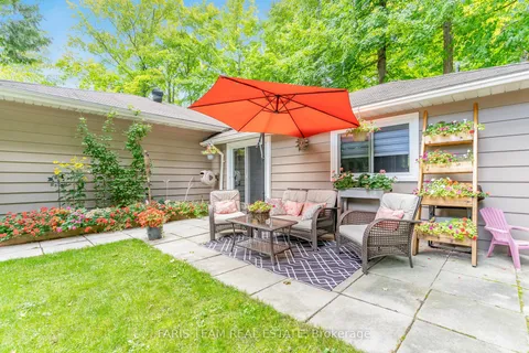 77 Little Lake Drive, Barrie, ON L4M 7B9