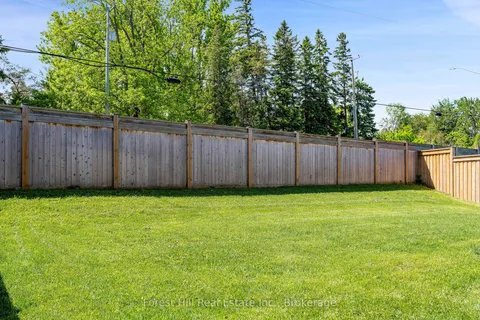 89 Lockerbie Crescent, Collingwood, ON L9Y 0H8