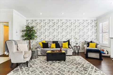 74 Rugman Crescent, Springwater, ON L9X 2A4