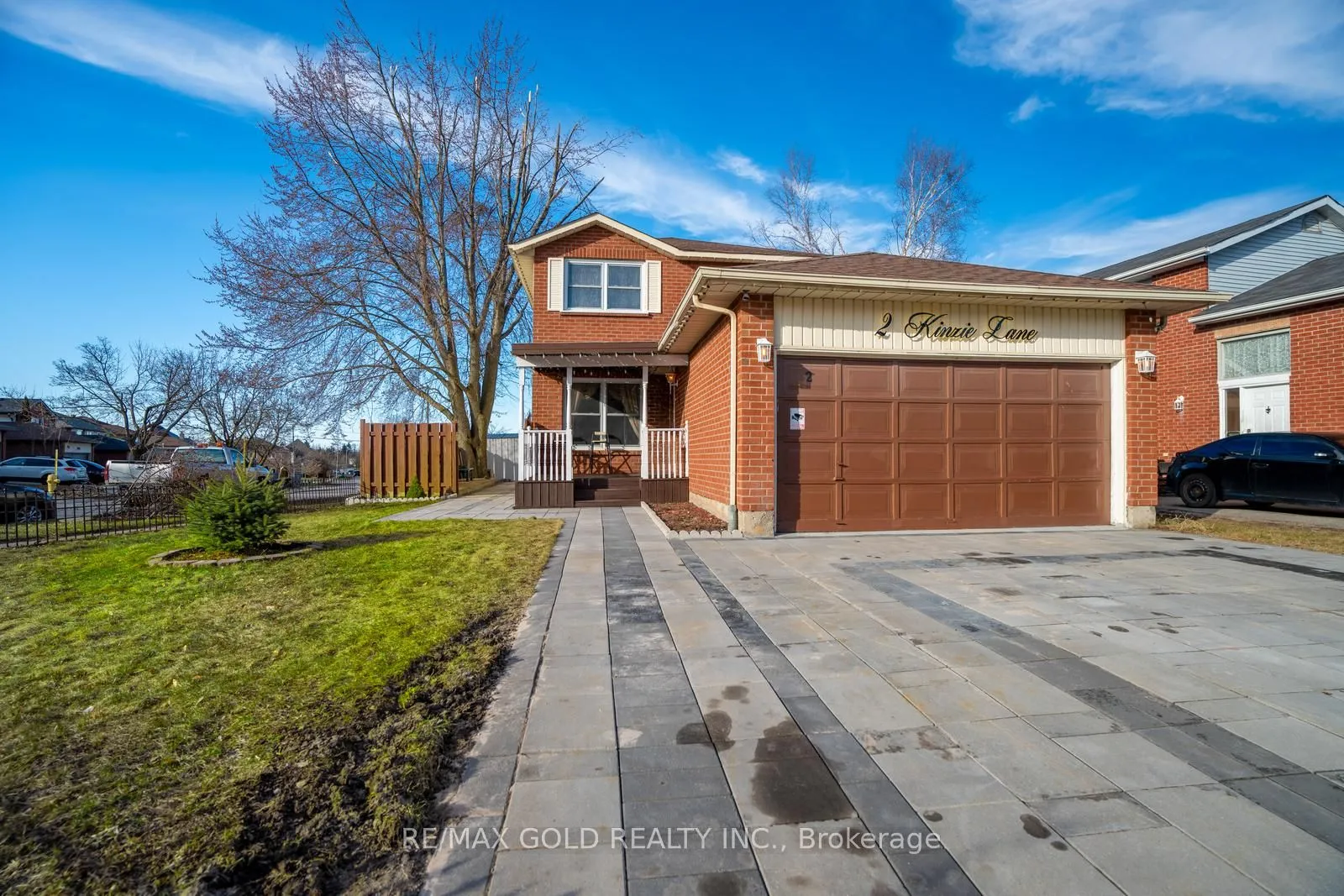 2 KINZIE Lane, Barrie, ON L4M 6A3