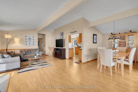 23 Timcourt Drive, Tiny, ON L9M 0B9