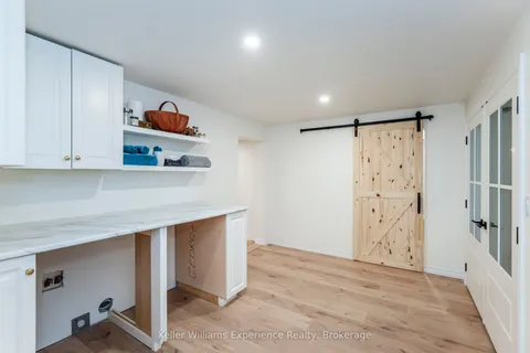 18 Archer Crescent, Springwater, ON L0L 1P0