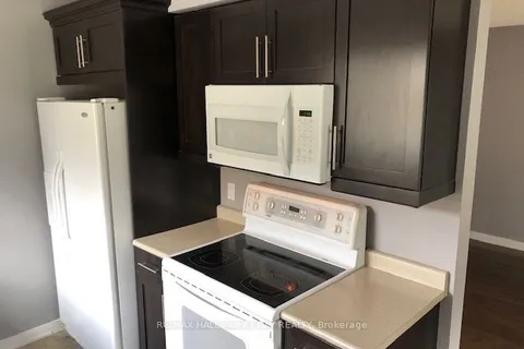 61 JANICE Drive, Barrie, ON L4N 5N5
