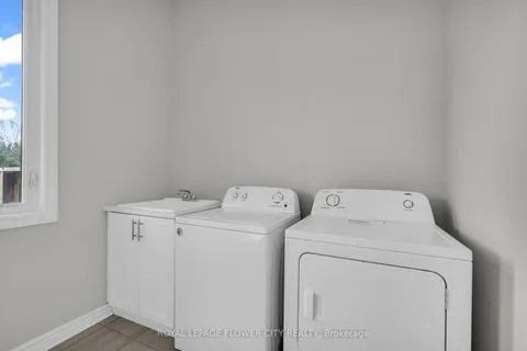 104 Kirby Avenue, Collingwood, ON L9Y 4C5