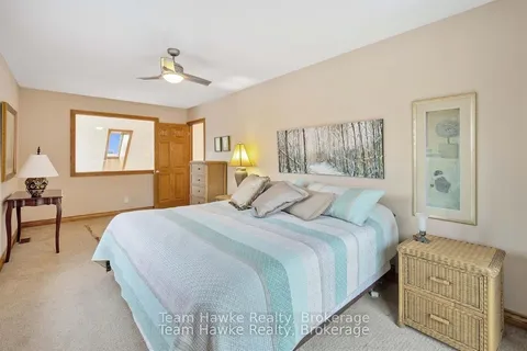 33 Wendake Road, Tiny, ON L0L 2T0