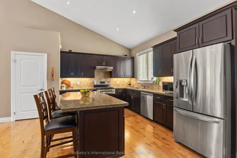 156 Moreau Parkway, Tiny, ON L9M 0H3