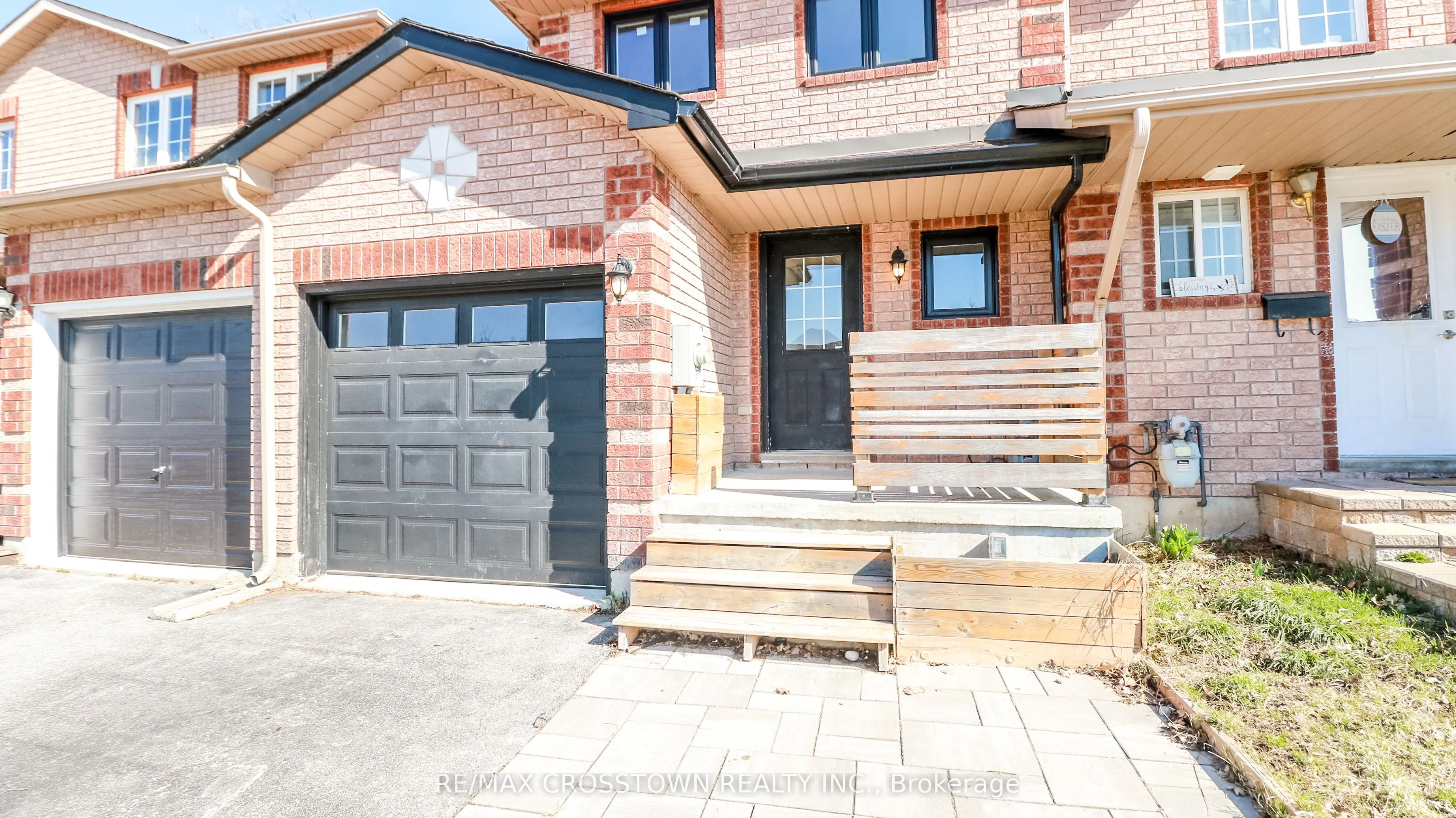 358 Dunsmore Lane, Barrie, ON L4M 7B2