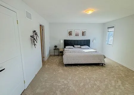 176 Plewes Drive, Collingwood, ON L6Y 0E9