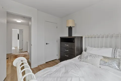 34 Rainwater Lane, Barrie, ON L4N 9J6