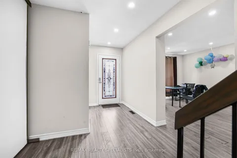 56 Pepler Place, Barrie, ON L4N 5G9
