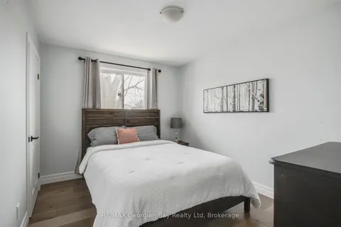992 Dominion Avenue, Midland, ON L4R 1S9