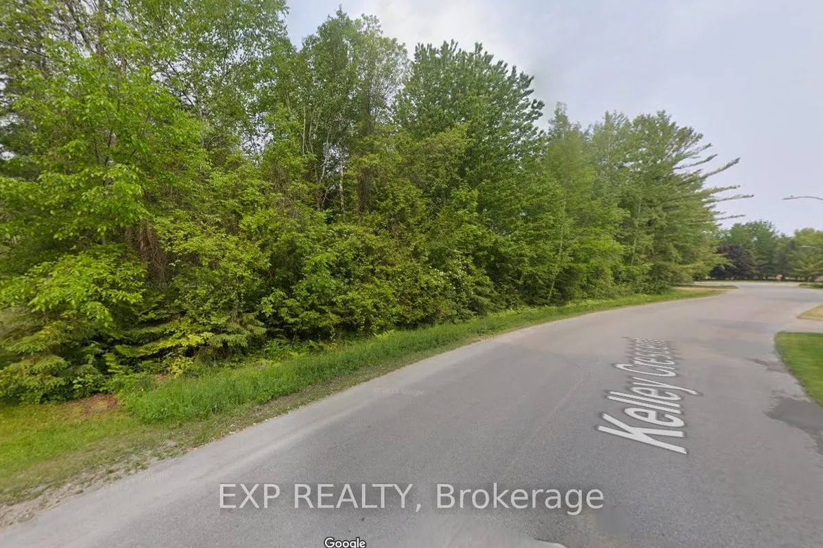 8 Kelley Crescent, Wasaga Beach, ON L9Z 1J3