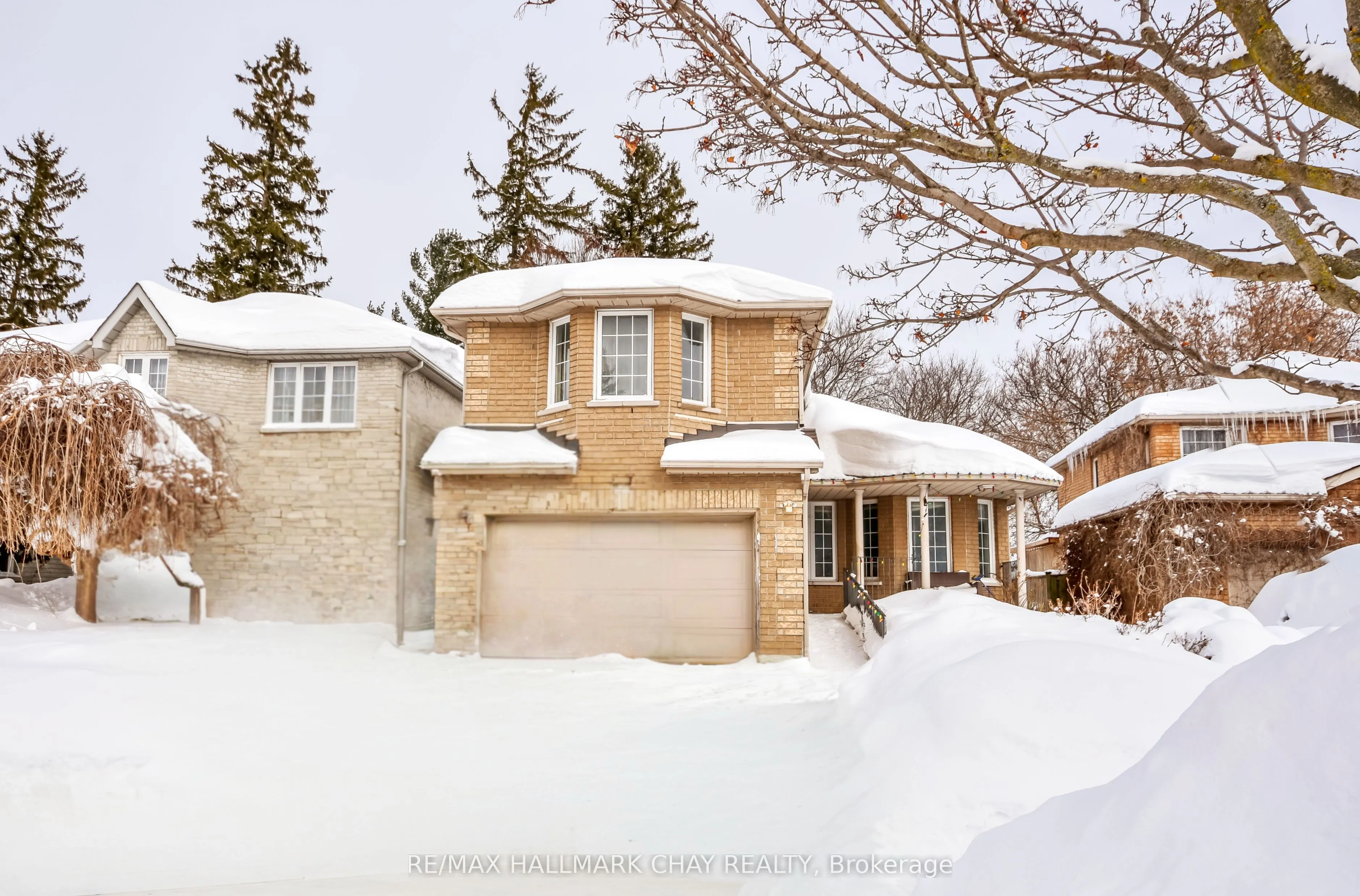 37 Loon Avenue, Barrie, ON L4N 8W6