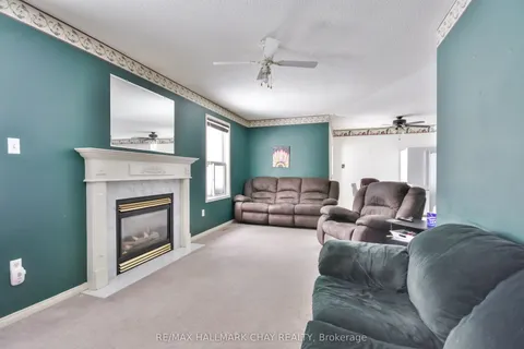 37 Loon Avenue, Barrie, ON L4N 8W6
