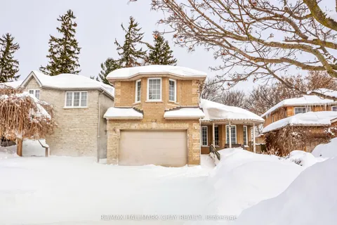 37 Loon Avenue, Barrie, ON L4N 8W6