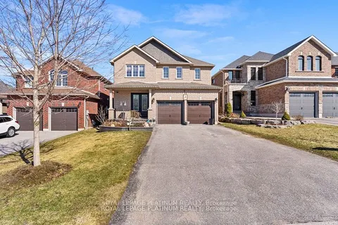 52 Jewel House Lane, Barrie, ON L4N 8J7