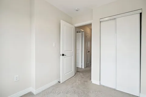 57 Fairlane Avenue, Barrie, ON L9J 0N1