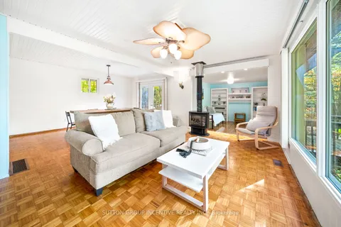 11 Bourgeois Court, Tiny, ON L9M 0H3