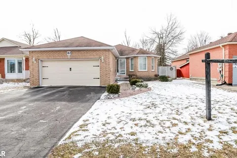 163 Livingstone Street, Barrie, ON L4N 7J7