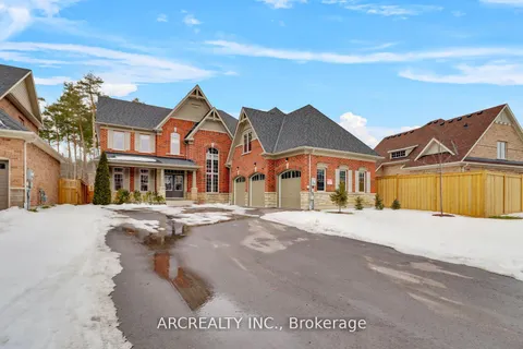 18 Moreau Way, Springwater, ON L9X 0S6