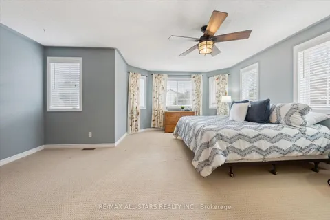 20 Mcfadden Drive, Springwater, ON L0L 1V0