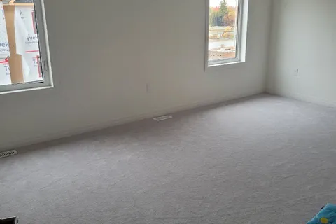46 COPPERHILL Heights, Barrie, ON L9S 2Z4