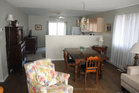 31 Seline Crescent, Barrie, ON L4N 0Y7