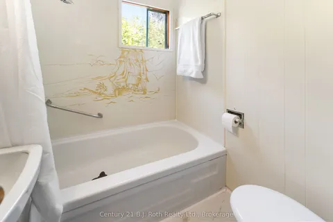 5 Delbrooke Court, Tiny, ON L9M 0H3