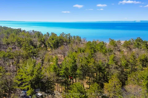 5 Delbrooke Court, Tiny, ON L9M 0H3