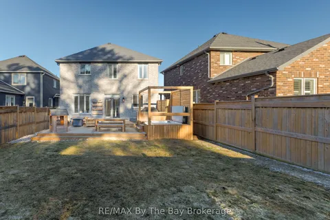 77 Lockerbie Crescent, Collingwood, ON L9Y 0Y8