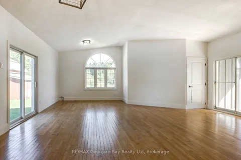 260 Concession 12 Street, Tiny, ON L0L 2J0