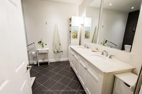 17 Mair Mills Drive, Collingwood, ON L9Y 0A7
