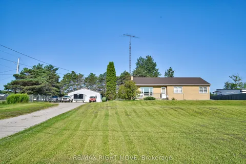 4142 Stewarts Lane, Severn, ON L3V 6K6