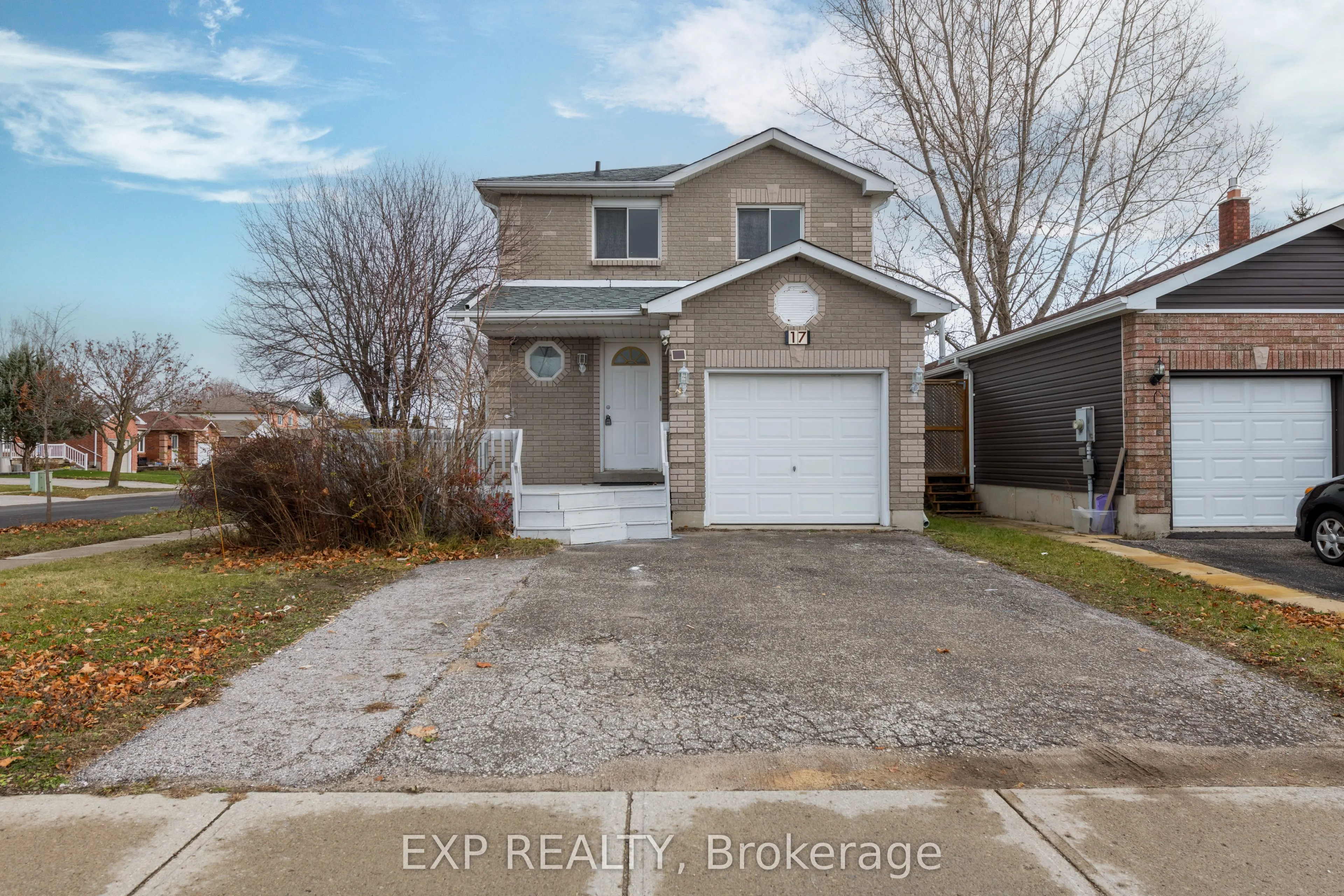 17 Orok Lane, Barrie, ON L4M 6H4