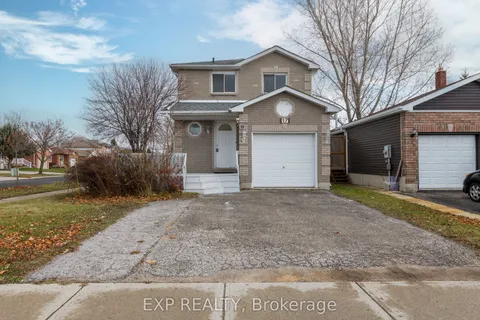 17 Orok Lane, Barrie, ON L4M 6H4