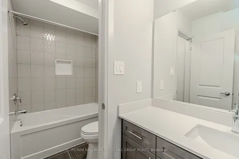 25 Amsterdam Drive, Barrie, ON L9J 0Z4