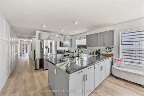 128 Spruce Street, Collingwood, ON L9Y 3G7