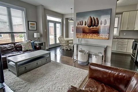 36 Booth Lane, Barrie, ON L4N 0S4