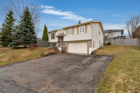 69 McConkey Place, Barrie, ON L4N 6H3