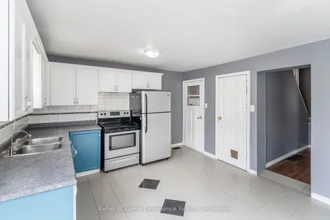 396 Russell Street, Midland, ON L4R 3A8