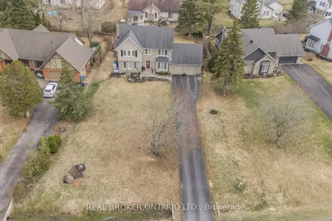 35 Howard Drive, Oro-Medonte, ON L0L 2E0