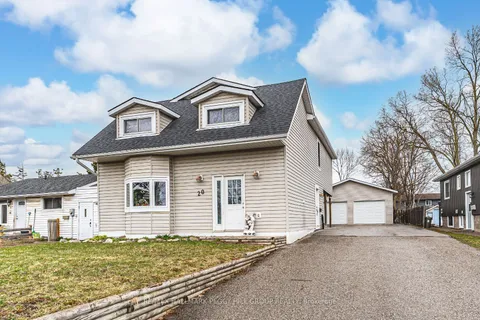 20 Ferris Lane, Barrie, ON L4M 2X7