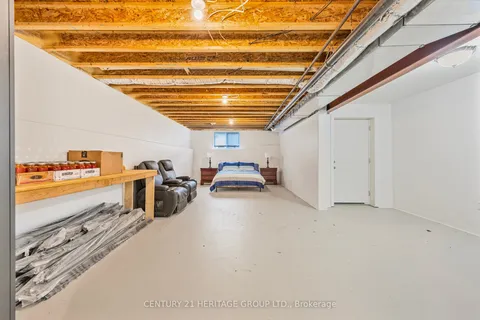 1328 Strongville Road, Clearview, ON L0M 1S0