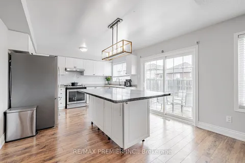 118 Tunbridge Road, Barrie, ON L4M 6T1
