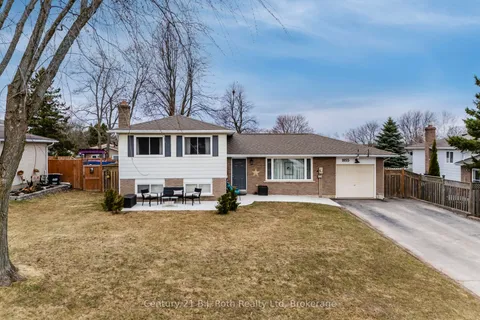 1055 Glen Eagles Crescent, Midland, ON L4R 2R2